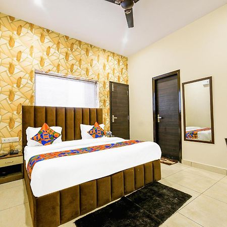Fabhotel Royal Regency I Ludhiana Esterno foto