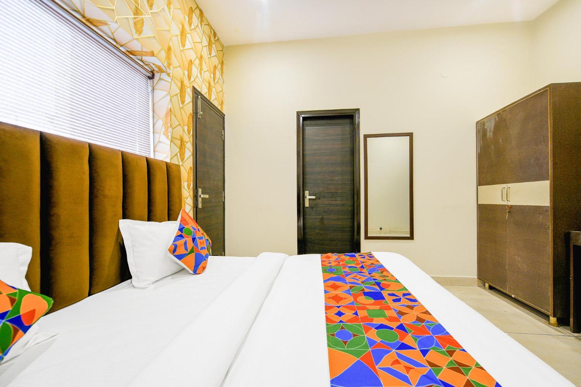Fabhotel Royal Regency I Ludhiana Esterno foto