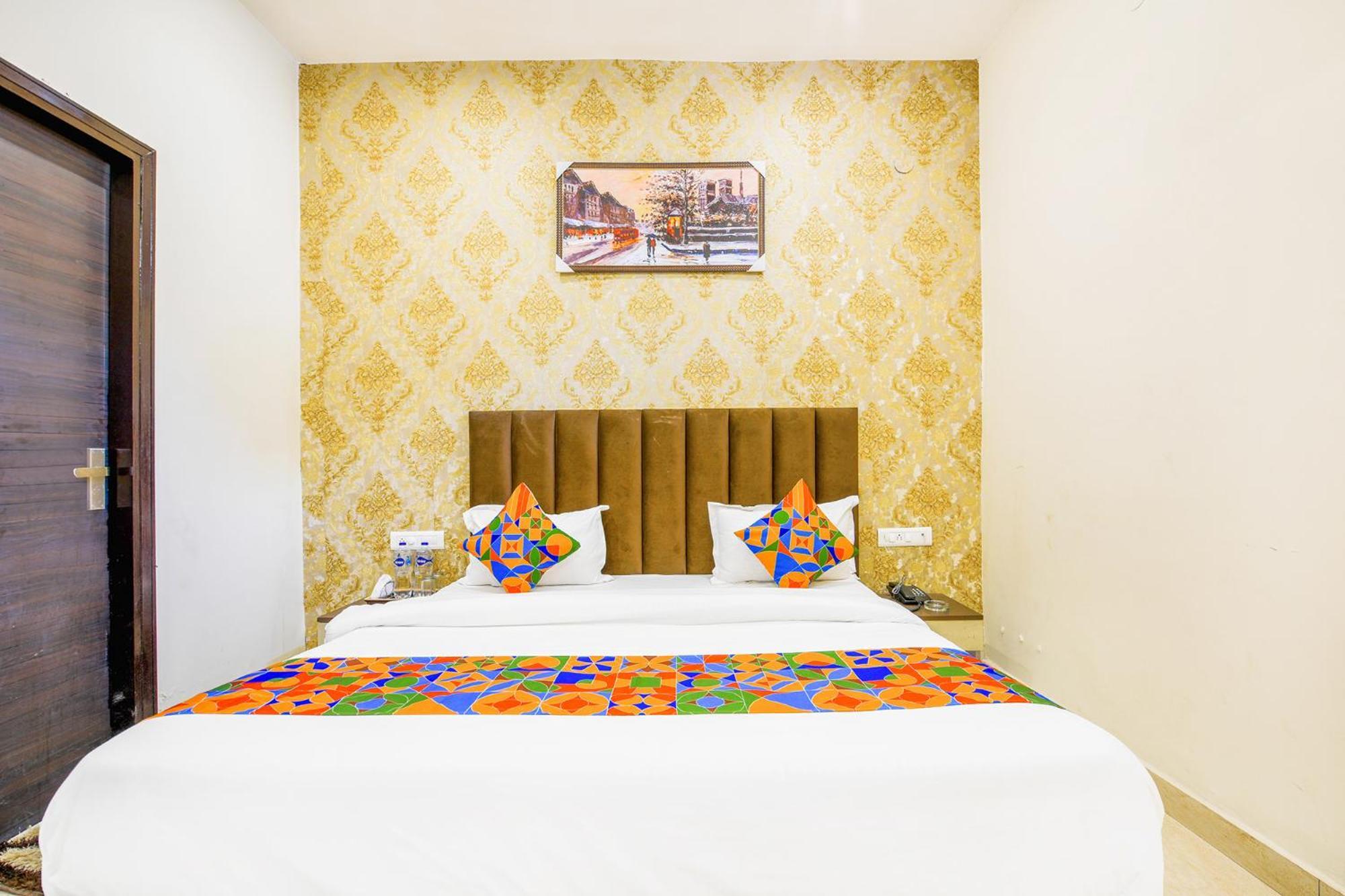 Fabhotel Royal Regency I Ludhiana Esterno foto