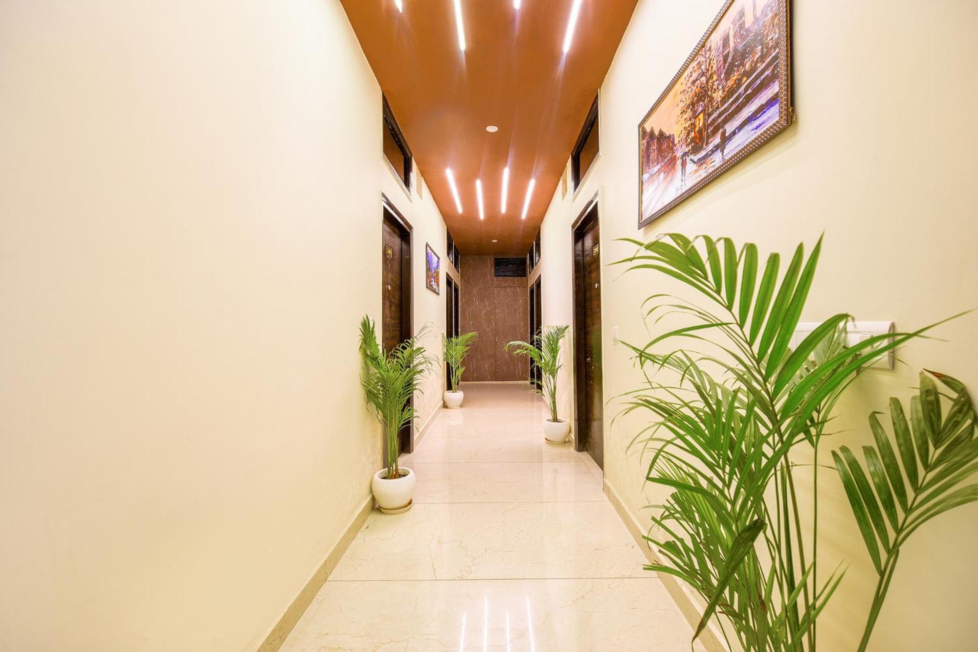 Fabhotel Royal Regency I Ludhiana Esterno foto